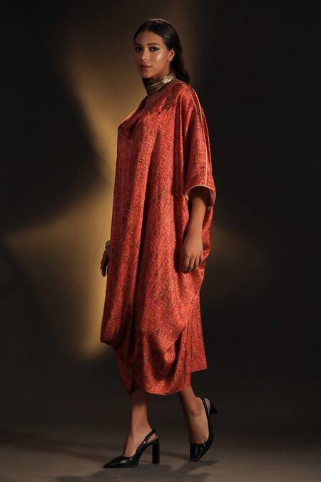 Buy_Kaprapan By Anaita Shah_Pink Satin Lace Collared Tree Bark Print Kaftan_Online_at_Aza_Fashions