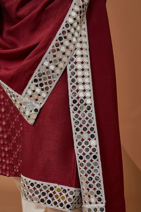 Shop_Kasbah_Maroon Silk Mirrors, Embroidery Mirrorwork Kurta With Stole _at_Aza_Fashions
