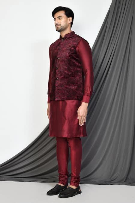 Shop_Aryavir Malhotra_Maroon Velvet Embroidery Paisley Pattern Bundi_Online_at_Aza_Fashions