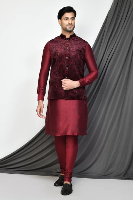 Aryavir Malhotra Paisley Print Bundi & Kurta Set 