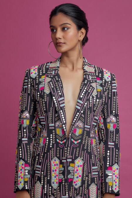 Payal Singhal Black Georgette Embroidery Thread Notched Lapel Collar Mirror Blazer Online at Aza Fashions Payal Singhal_Black Georgette Embroidery Thread Notched Lapel Collar Mirror Blazer_Online_at_Aza_Fashions