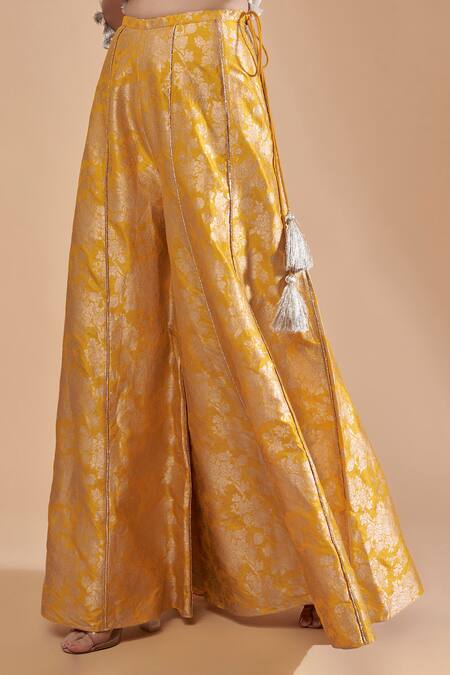 Payal Singhal_Off White Silk, Brocade, Muslin Mirrors, Sequins, Yoke Kurta Sharara Set _Online_at_Aza_Fashions