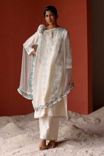 Shop_Shikha Mehta_Ivory , Chanderi, Organza Mirrors, Ariana Kurta Pyjama Set _Online_at_Aza_Fashions
