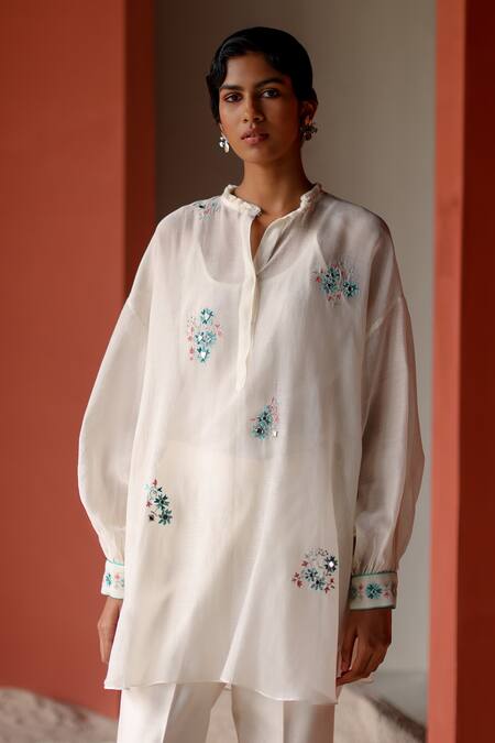 Shikha Mehta_Ivory Chanderi, Silk Mirrors, Embroidery Open Neck Kora Thread And Top Pant Set _Online_at_Aza_Fashions