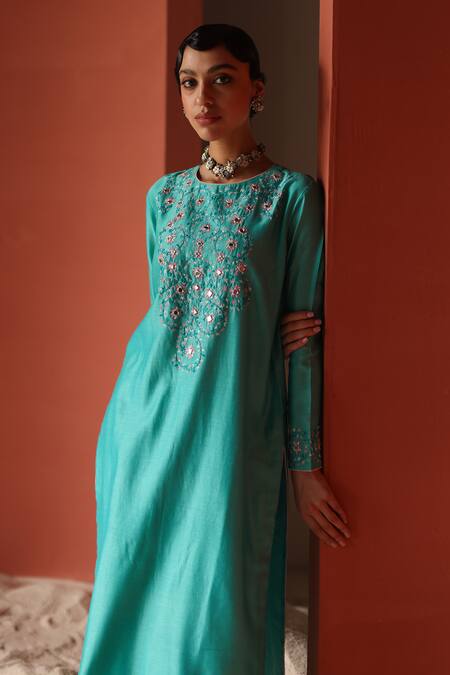 Buy_Shikha Mehta_Green , Organza, Chanderi Zainab Mirror Gardenia Kurta Pant Set _Online_at_Aza_Fashions