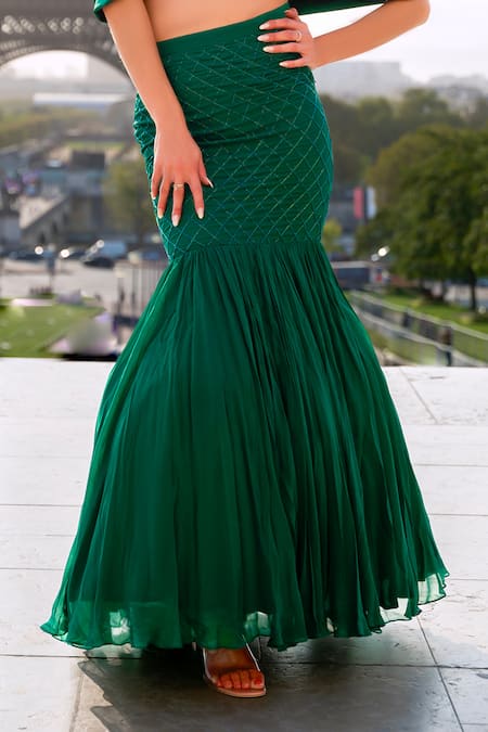 Buy_Chhavvi Aggarwal_Green Georgette, Taffeta Cut Work Halter Cutdana Embroidered Lehenga Blouse Set _Online_at_Aza_Fashions