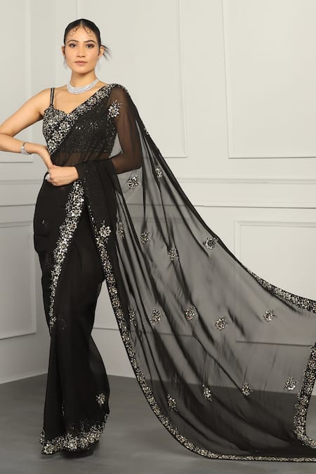 Meenagurnam Mirror Embroidered Saree With Blouse 