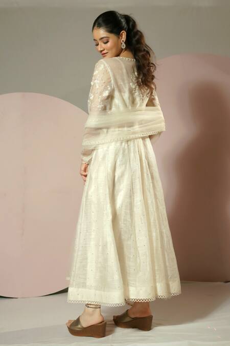 Shop Sonia Bansal White Chanderi, Net Embroidery Floral Resham Anarkali Pant Set at Aza Fashions Shop_Sonia Bansal_White Chanderi, Net Embroidery Floral Resham Anarkali Pant Set_at_Aza_Fashions