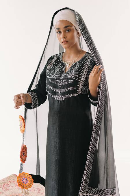 Buy Ridhimaa Gupta Black Silk Organza, Viscose, Cotton Embroidery Marahaba Floral Kurta Pant Set Online at Aza Fashions Buy_Ridhimaa Gupta_Black Silk Organza, Viscose, Cotton Embroidery Marahaba Floral Kurta Pant Set _Online_at_Aza_Fashions