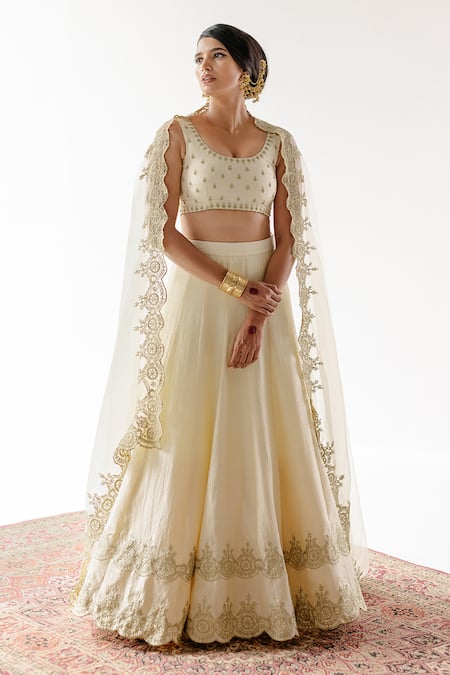 Ridhimaa Gupta Raazi Floral Scallop Embroidered Lehenga Set 