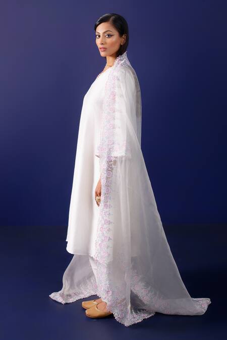Buy Ridhimaa Gupta Off White Silk Organza, Viscose, Cotton Heer Flowy Kurta Set With Dupatta Online at Aza Fashions Buy_Ridhimaa Gupta_Off White Silk Organza, Viscose, Cotton Heer Flowy Kurta Set With Dupatta _Online_at_Aza_Fashions
