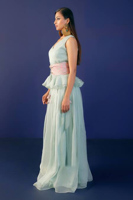 Ridhimaa Gupta Green Silk Organza Embroidery, Sequins V-neck Pistachio Tunic And Sharara Set at Aza Fashions Ridhimaa Gupta_Green Silk Organza Embroidery, Sequins V-neck Pistachio Tunic And Sharara Set _at_Aza_Fashions