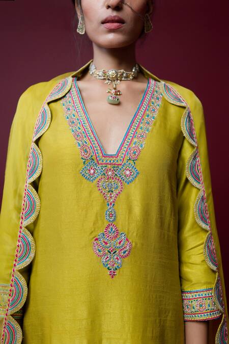 Buy_Ridhimaa Gupta_Yellow Organza, Viscose, Embroidery Preyasi Placement Kurta Pant Set _Online_at_Aza_Fashions