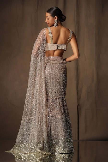 tara thakur_Beige Net Sequins Sweetheart Neck Embroidered Pre-draped Saree With Blouse _Online_at_Aza_Fashions
