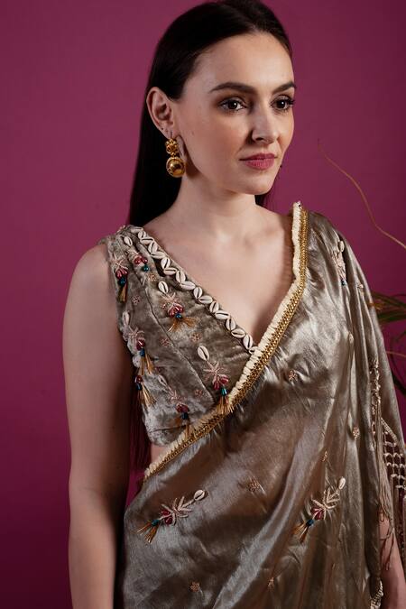 Buy_tara thakur_Green Georgette Diamonds, Embroidery V-neck Hand Lehenga Saree With Blouse _Online_at_Aza_Fashions