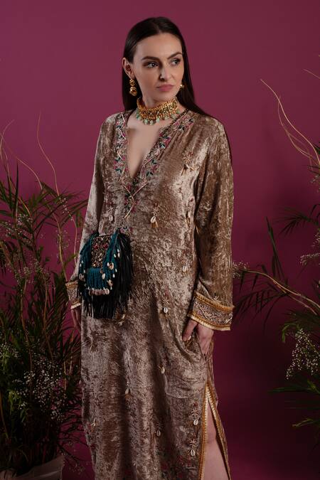 tara thakur Green Velvet Diamonds, Embroidery V-neck Hand Dress Online at Aza Fashions tara thakur_Green Velvet Diamonds, Embroidery V-neck Hand Dress _Online_at_Aza_Fashions