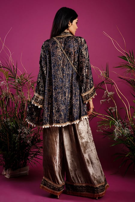 tara thakur Embroidered Jacket Pant Set 