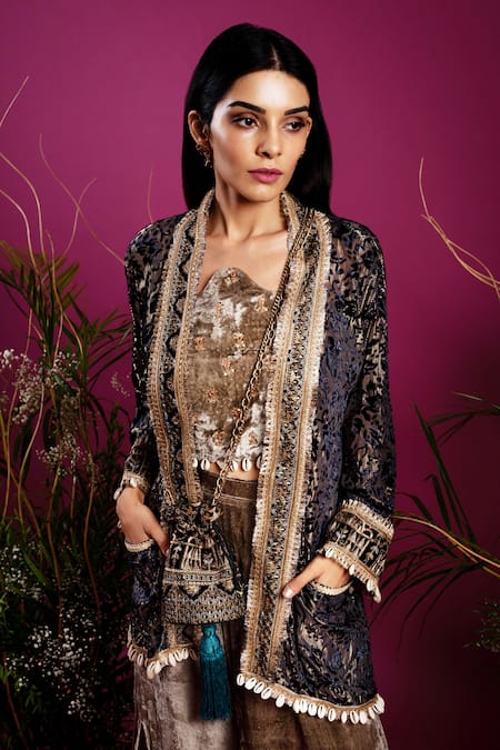 Shop_tara thakur_Green Velvet Sequins, Zari Sweetheart Neck Embroidered Jacket Pant Set _Online_at_Aza_Fashions