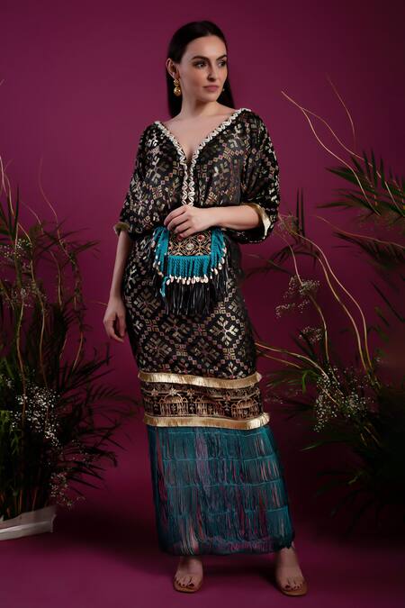 Buy_tara thakur_Black Brocade Fringe V-neck Woven Geometric Kaftan Dress _Online_at_Aza_Fashions