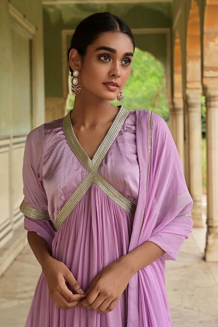 Shop_Taro_Purple Satin Embellished Dew Drops V Neck Kumudni Lace Anarkali Set _Online_at_Aza_Fashions