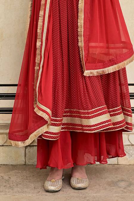 Taro_Red Chiffon Embroidery Zari Round High Neck Sindhuri Yoke Anarkali Set _Online_at_Aza_Fashions