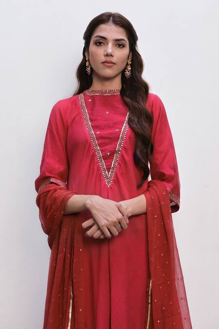 Shop Taro Red Chanderi Silk Cut Work, Zari, Aabroo Yoke Embroidered A-line Kurta Set Online at Aza Fashions Shop_Taro_Red Chanderi Silk Cut Work, Zari, Aabroo Yoke Embroidered A-line Kurta Set _Online_at_Aza_Fashions