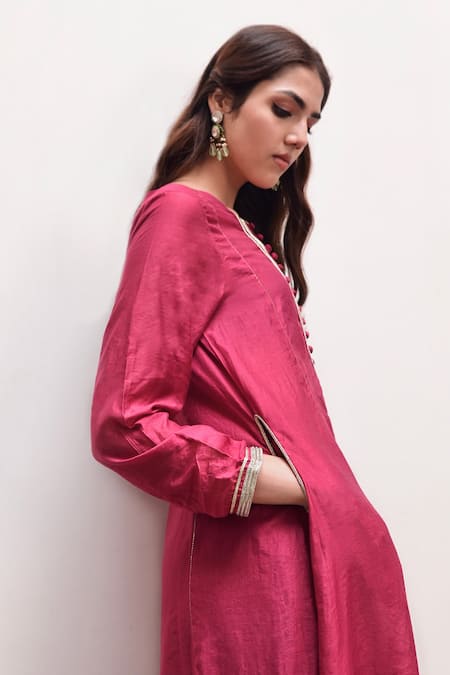 Shop Taro Wine Chanderi Silk Zari Round Neck Aiza A-line Kurta Set Online at Aza Fashions Shop_Taro_Wine Chanderi Silk Zari Round Neck Aiza A-line Kurta Set _Online_at_Aza_Fashions