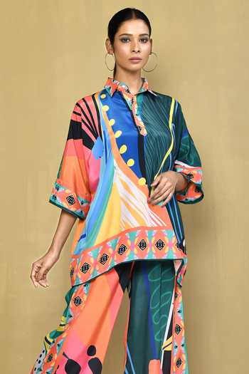 Samyukta Singhania_Multi Color Crepe Collared Abstract Print Asymmetric Shirt And Pant Set _at_Aza_Fashions