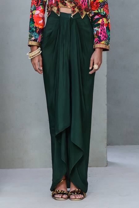 Buy Rishi and Vibhuti Black Crepe Sequins, Embroidery Round Neck Abstract Floral Print Top With Skirt Online at Aza Fashions Buy_Rishi and Vibhuti_Black Crepe Sequins, Embroidery Round Neck Abstract Floral Print Top With Skirt _Online_at_Aza_Fashions