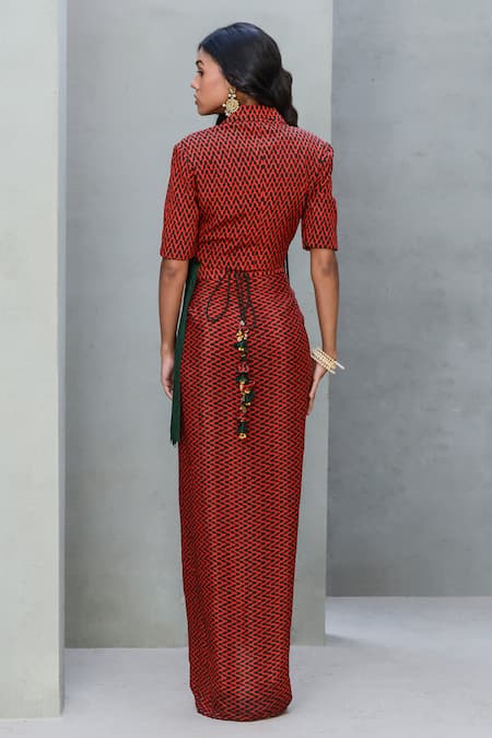 Rishi and Vibhuti Geometric & Fringed Pattern Top With Skirt