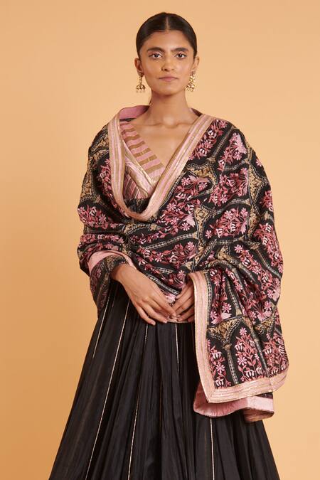 Siddartha Tytler Black Chanderi Embroidery, Crystals Mughal Threadwork Anarkali With Dupatta Online at Aza Fashions Siddartha Tytler_Black Chanderi Embroidery, Crystals Mughal Threadwork Anarkali With Dupatta _Online_at_Aza_Fashions