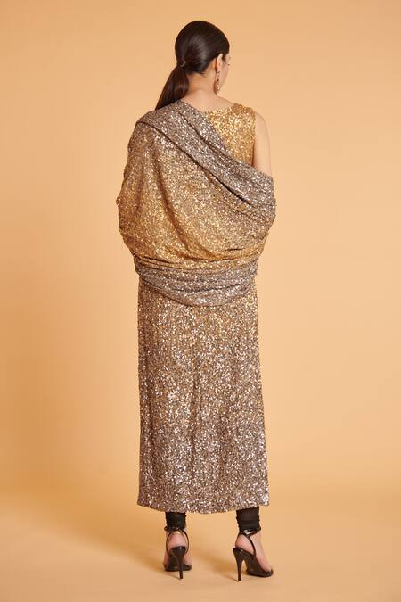 Shop Siddartha Tytler Grey Georgette Sequins Gradient Embellished Dupatta at Aza Fashions Shop_Siddartha Tytler_Grey Georgette Sequins Gradient Embellished Dupatta _at_Aza_Fashions