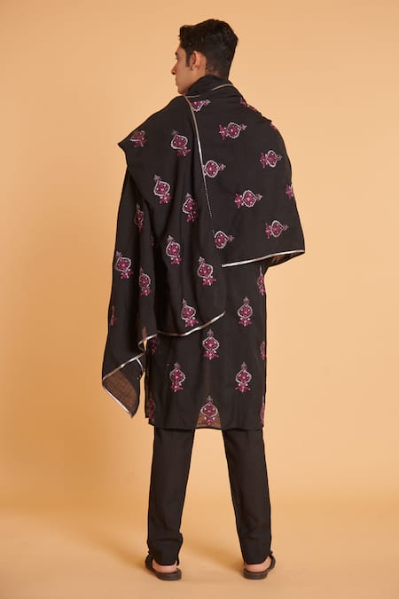 Shop Siddartha Tytler Black Linen Embroidery Floral Kurta Set at Aza Fashions Shop_Siddartha Tytler_Black Linen Embroidery Floral Kurta Set _at_Aza_Fashions