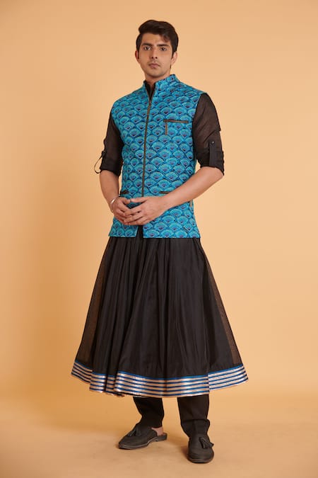 Siddartha Tytler Thread Embroidered Bundi 