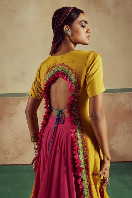 Zariya The Label_Yellow Bamboo, Chiffon, Cotton Sheesha Embroidered Backless Kurta Lehenga Set _at_Aza_Fashions
