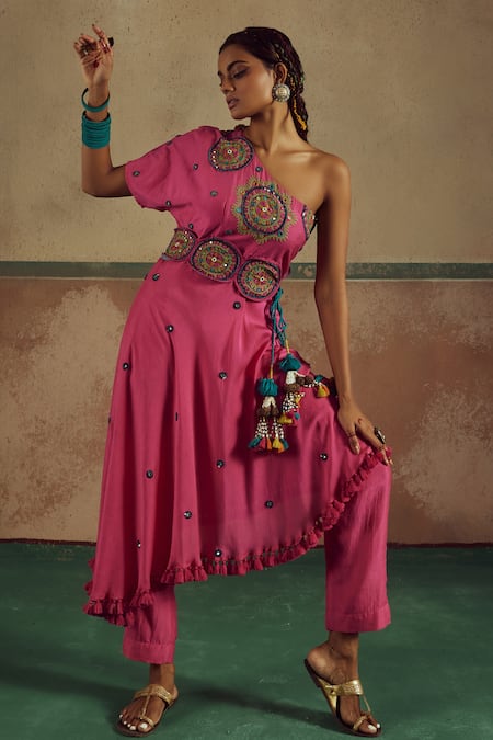 Buy_Zariya The Label_Pink Bamboo, Cotton Mirrors, Sequins, Beads, Mandala Work Kurta Pant Set _Online_at_Aza_Fashions