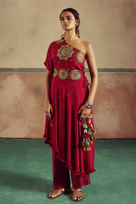 Zariya the Label Red Kurta And Pant Bamberg Silk Embroidery Mandala Sheesha Work Set 