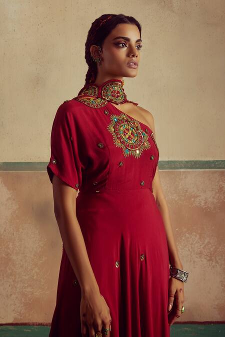 Buy_Zariya The Label_Red Bamboo, Cotton Mirrors, Sequins, Mandala Sheesha Work Kurta Pant Set _Online_at_Aza_Fashions