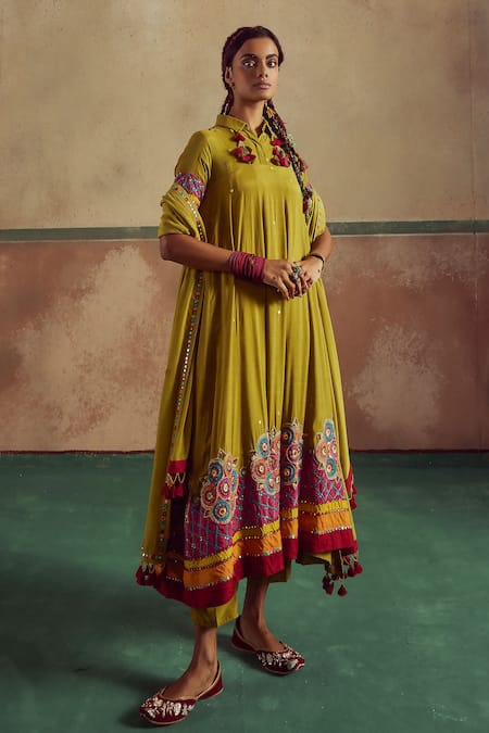 Zariya the Label Circle Gardenia Anarkali Pant Set 