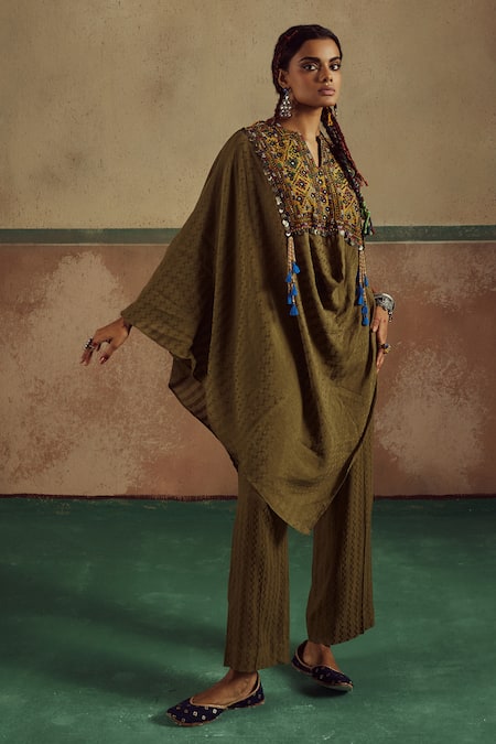 Zariya the Label Green Cape Cotton Silk Embroidery Asymmetric Floral Cowl With Pant 