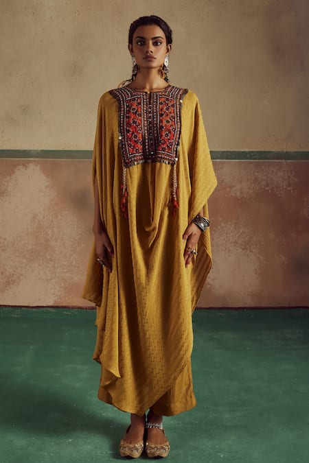 Zariya The Label Asymmetric Bloom Embroidered Cowl Cape With Pant 