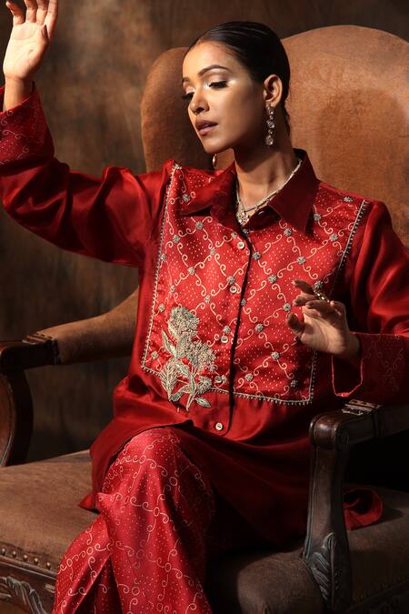 Buy_Neeta Bhargava_Red Chanderi Embroidery Collared Bandhani Print Bodice Tunic With Pant _Online_at_Aza_Fashions