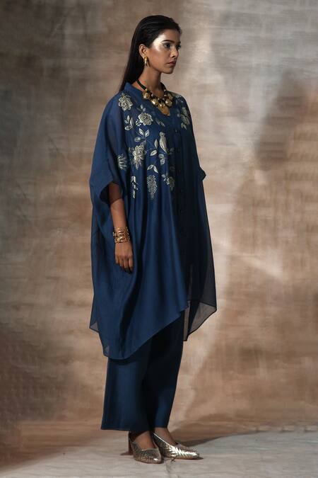 Buy_Neeta Bhargava_Blue Chanderi Embroidery V-neck Floral Hand Painted Kaftan With Palazzo _Online_at_Aza_Fashions