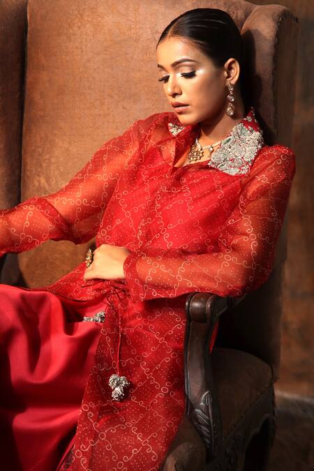 Neeta Bhargava_Red Organza, Chanderi Sequins Collared Bandhani Print Jacket Pant Set _at_Aza_Fashions