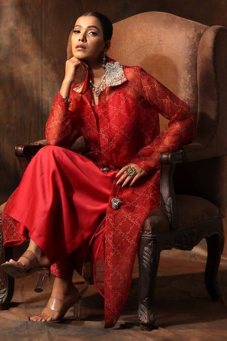 Buy_Neeta Bhargava_Red Organza, Chanderi Sequins Collared Bandhani Print Jacket Pant Set 