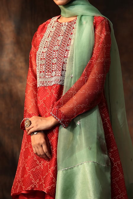 Buy_Neeta Bhargava_Red Organza, Chanderi Embroidery Round Neck Bandhani Print Kurta Sharara Set _Online_at_Aza_Fashions