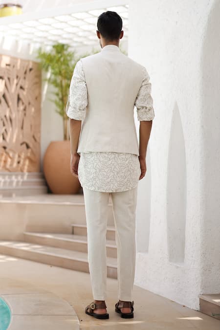 Asuka Kantha Stitch Embroidered Bundi Kurta Set 