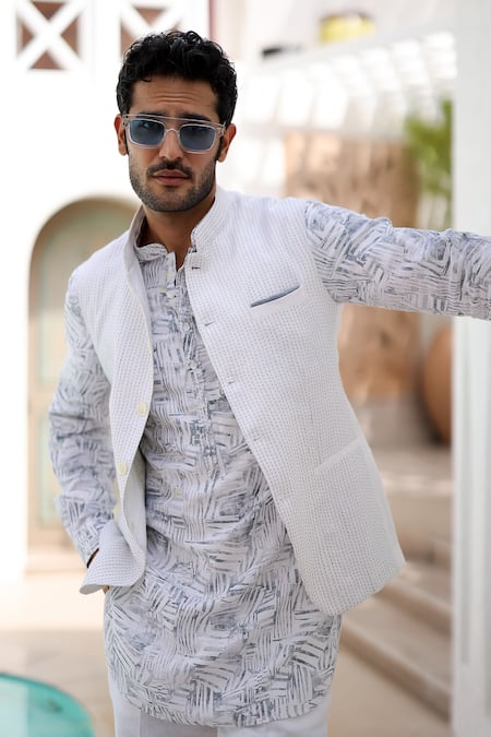 Buy_Asuka_Blue Linen Embroidery Kantha Stitch Bundi Kurta Set 