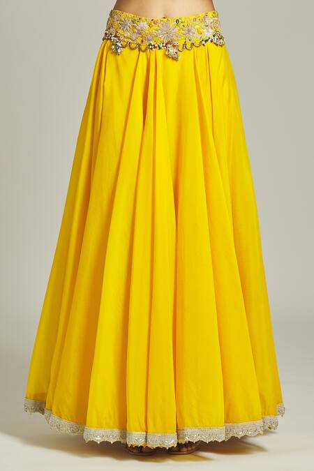 Anamika Khanna Yellow Silk Sequins, Pearls V-neck Floral Embroidered Blouse Lehenga Set at Aza Fashions Anamika Khanna_Yellow Silk Sequins, Pearls V-neck Floral Embroidered Blouse Lehenga Set_at_Aza_Fashions