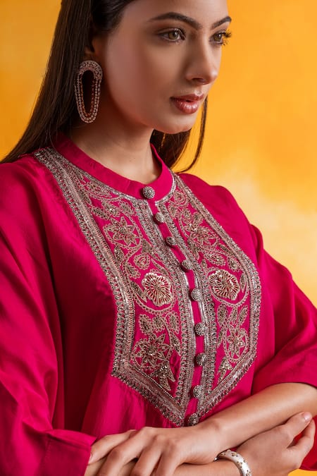 Pairaahan Pink Silk, Cotton Embroidery Round Neck Petunia Bloom Kaftan With Pant Online at Aza Fashions Pairaahan_Pink Silk, Cotton Embroidery Round Neck Petunia Bloom Kaftan With Pant_Online_at_Aza_Fashions